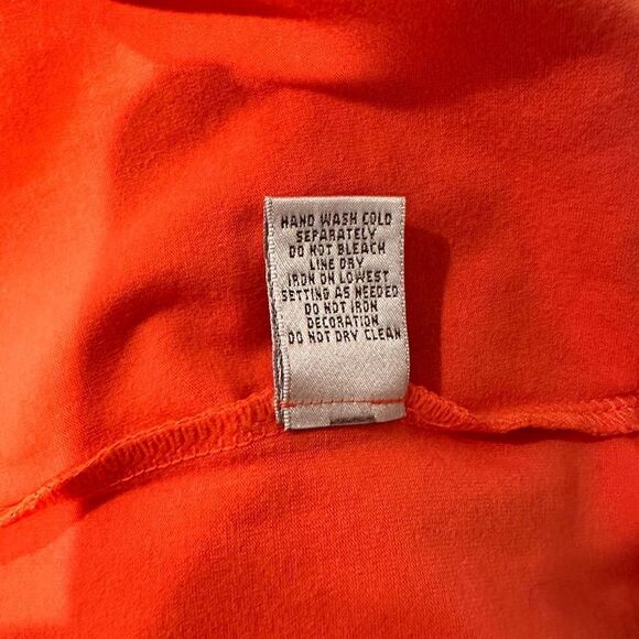Chico’s Orange & Gold Print Shirt Size Medium - Picture 6 of 8